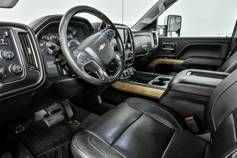2017 Chevrolet Silverado Heavy Duty 3rd Gen - Image 19 of 21