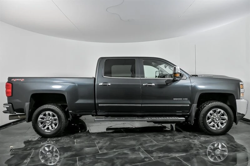 2017 Chevrolet Silverado Heavy Duty 3rd Gen - Image 12 of 21