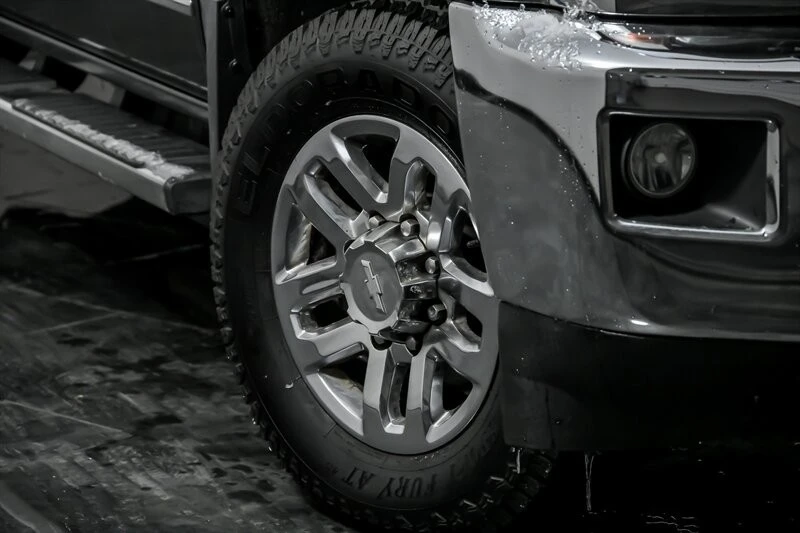 2017 Chevrolet Silverado Heavy Duty 3rd Gen - Image 3 of 21