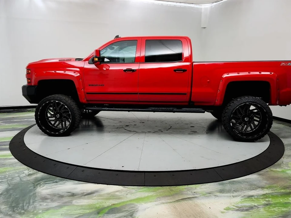 2017 Chevrolet Silverado Heavy Duty 2nd Gen - Image 8 of 12