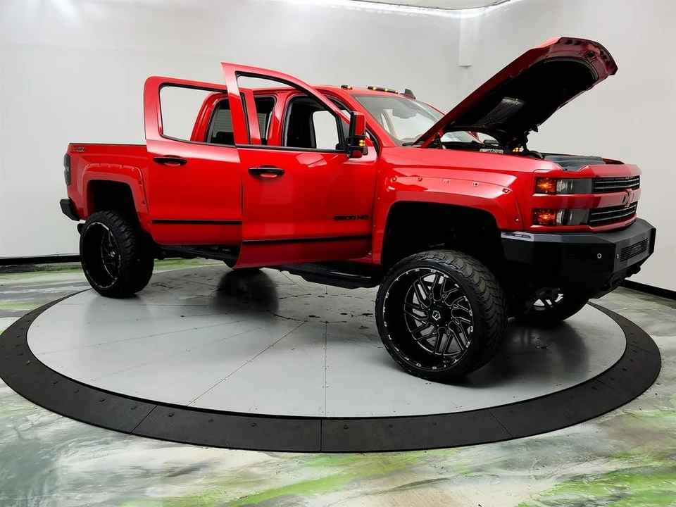 2017 Chevrolet Silverado Heavy Duty 2nd Gen - Image 10 of 12