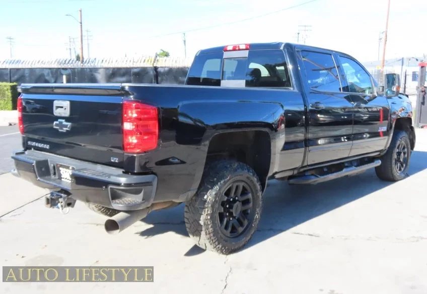 2017 Chevrolet Silverado Heavy Duty 2nd Gen - Image 9 of 21