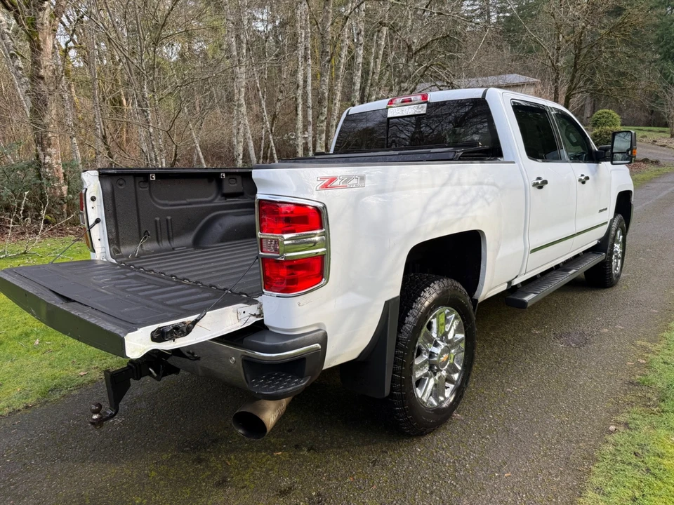2017 Chevrolet Silverado Heavy Duty 2nd Gen - Image 6 of 21