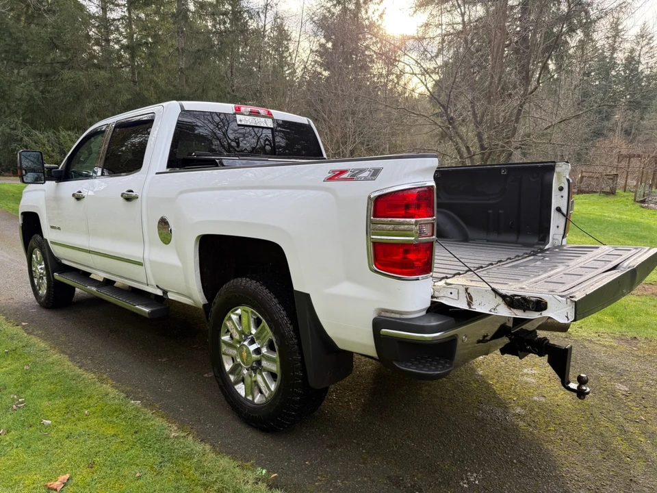 2017 Chevrolet Silverado Heavy Duty 2nd Gen - Image 4 of 21