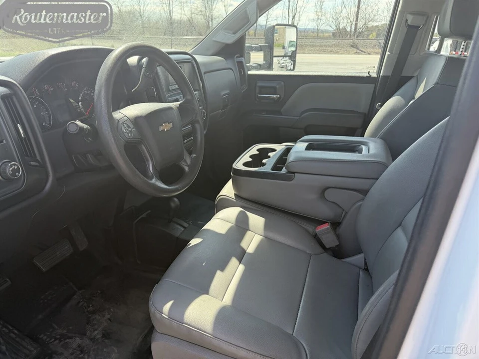 2017 Chevrolet Silverado Heavy Duty 3rd Gen - Image 3 of 12