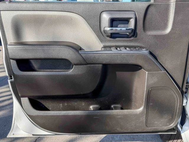 2017 Chevrolet Silverado Heavy Duty 3rd Gen - Image 25 of 30