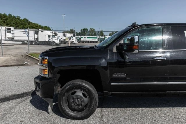2017 Chevrolet Silverado Heavy Duty 3rd Gen - Image 5 of 21