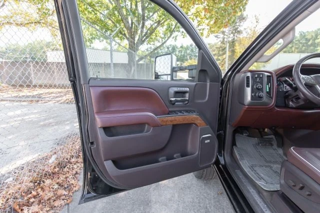 2017 Chevrolet Silverado Heavy Duty 3rd Gen - Image 16 of 21