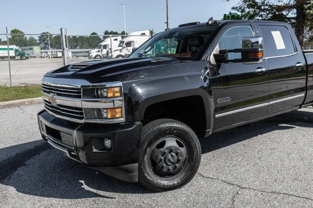 2017 Chevrolet Silverado Heavy Duty 3rd Gen - Image 3 of 21