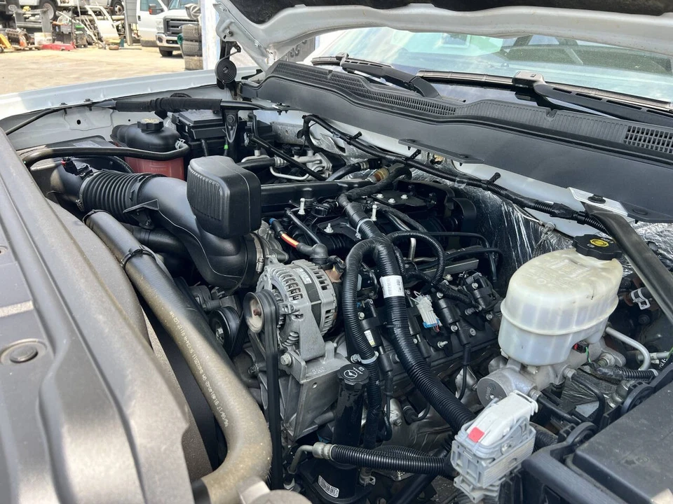 2017 Chevrolet Silverado Heavy Duty 3rd Gen - Image 17 of 17