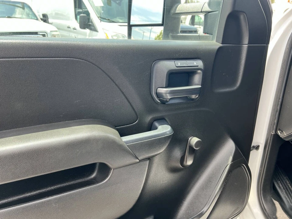 2017 Chevrolet Silverado Heavy Duty 3rd Gen - Image 12 of 17