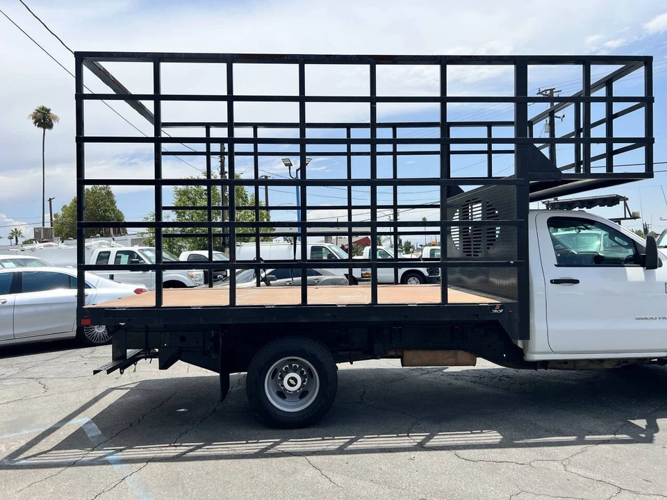 2017 Chevrolet Silverado Heavy Duty 3rd Gen - Image 6 of 17