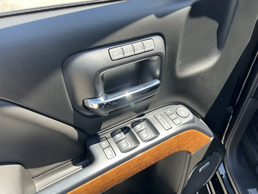 2017 Chevrolet Silverado Heavy Duty 3rd Gen - Image 18 of 21