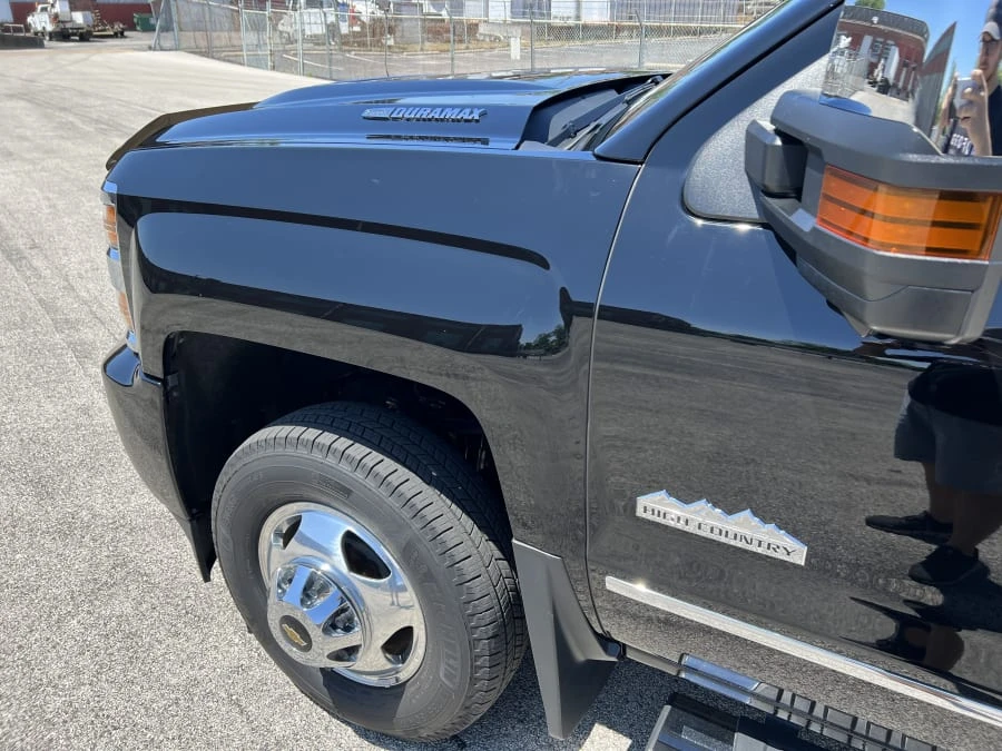 2017 Chevrolet Silverado Heavy Duty 3rd Gen - Image 5 of 21