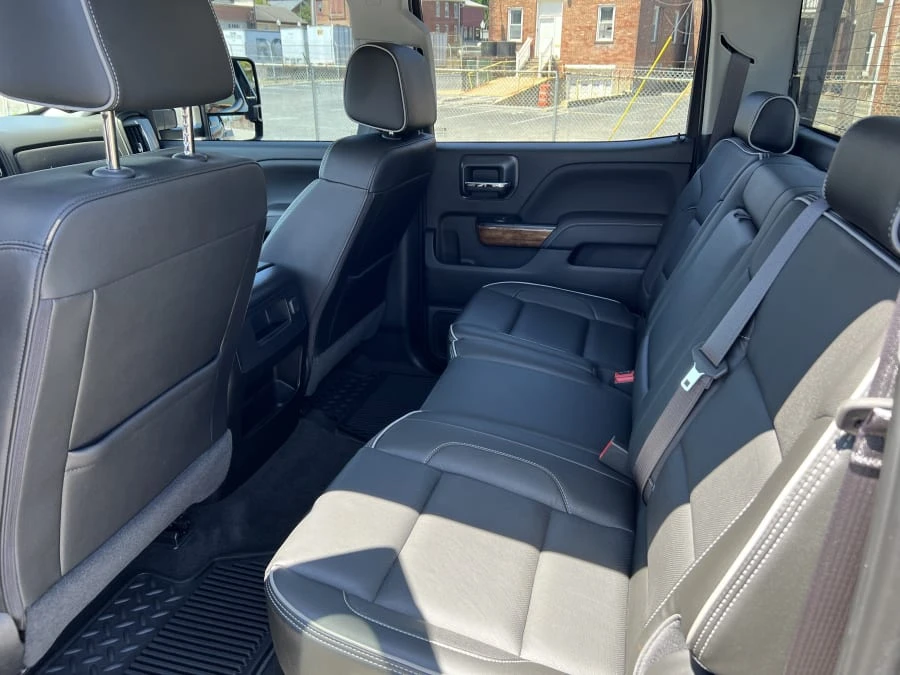 2017 Chevrolet Silverado Heavy Duty 3rd Gen - Image 16 of 21