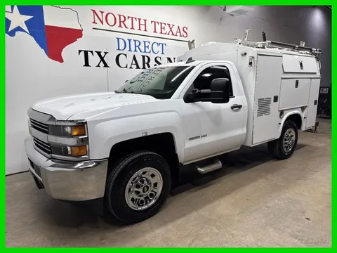 2017 Chevrolet Silverado 3500HD Knapheide Enclosed Service Bed