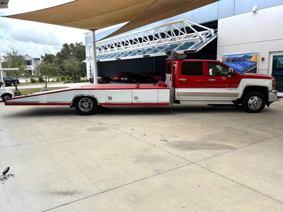 2017 Chevrolet Silverado Heavy Duty 3rd Gen - Image 5 of 12