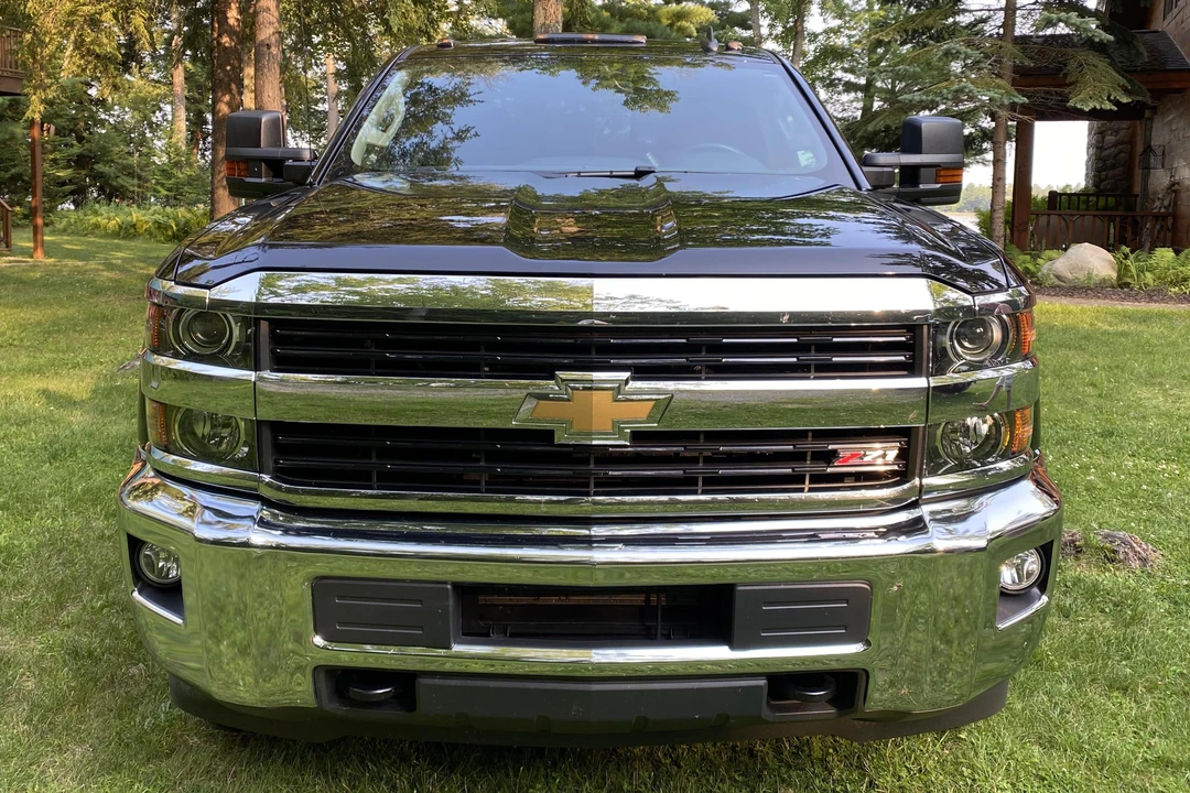 2017 Chevrolet Silverado Heavy Duty 3rd Gen - Image 2 of 27