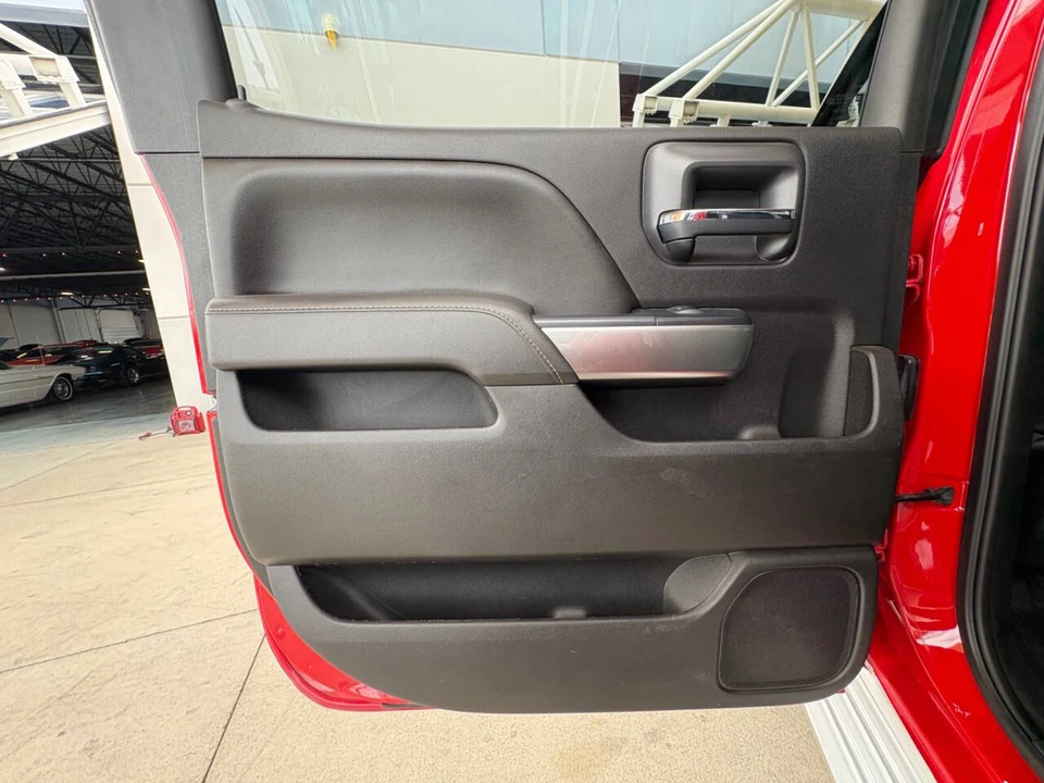 2017 Chevrolet Silverado Heavy Duty 3rd Gen - Image 28 of 31