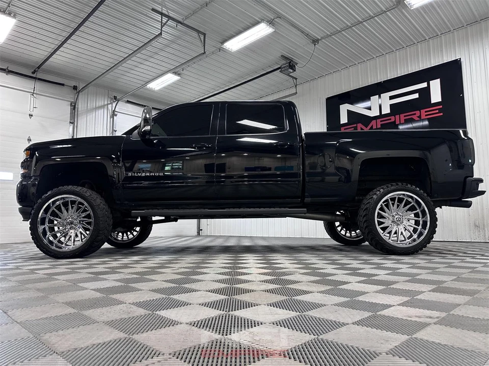 2017 Chevrolet Silverado 3rd Gen - Image 11 of 31
