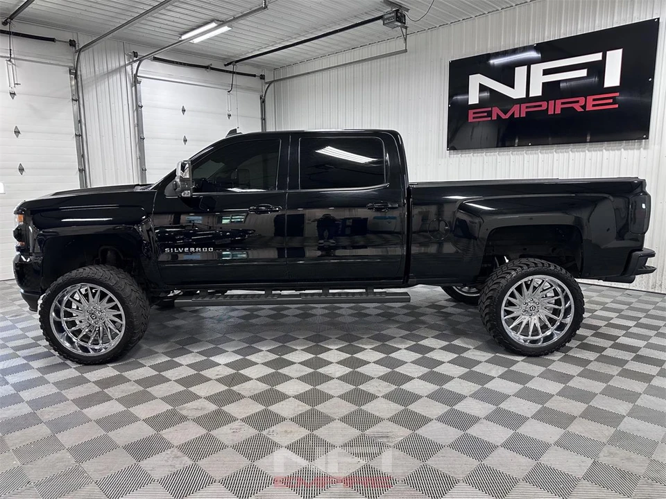 2017 Chevrolet Silverado 3rd Gen - Image 2 of 31