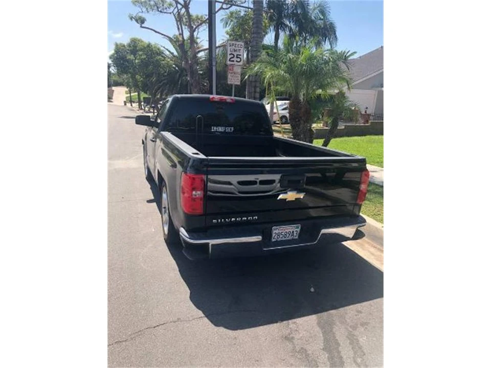 2017 Chevrolet Silverado 3rd Gen - Image 2 of 8