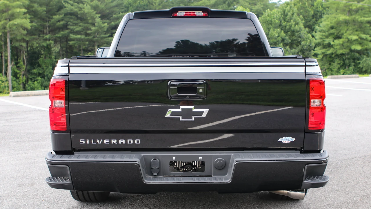 2017 Chevrolet Silverado 3rd Gen - Image 3 of 31