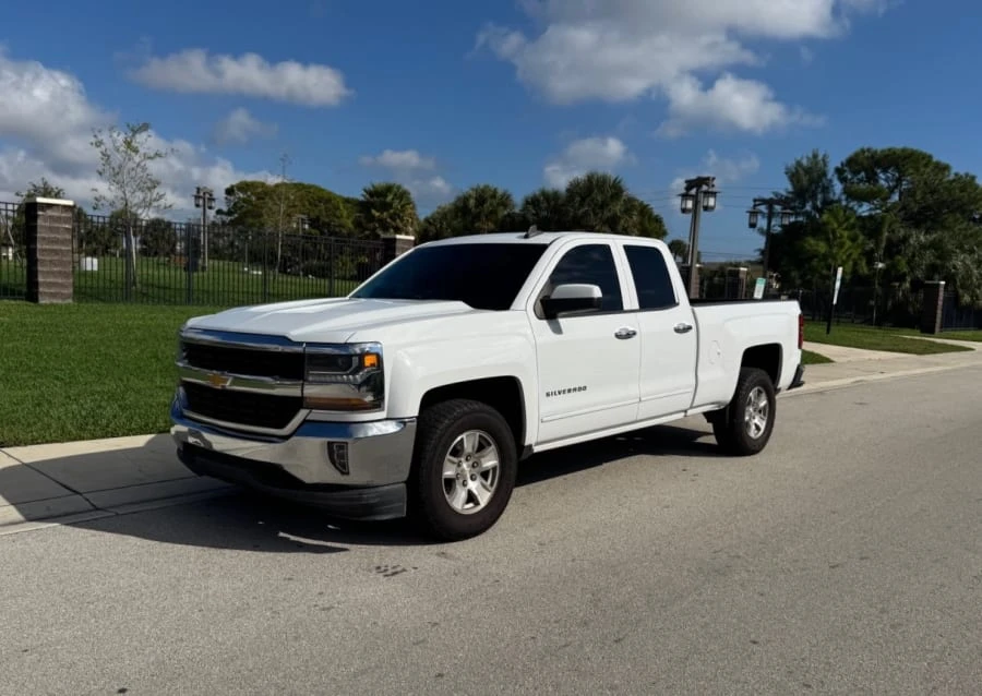 2017 Chevrolet Silverado 3rd Gen - Image 4 of 10