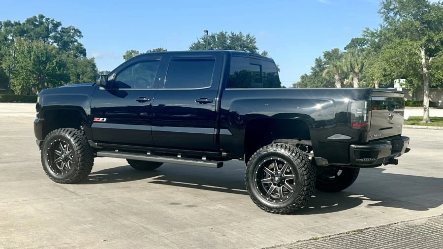 2017 Chevrolet Silverado 3rd Gen - Image 3 of 24