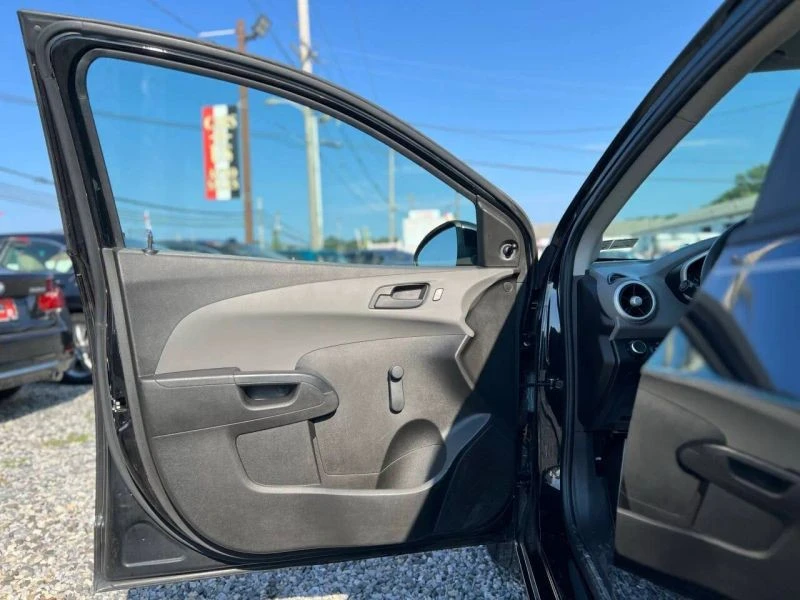 2017 Chevrolet Aveo/Sonic - Image 7 of 12