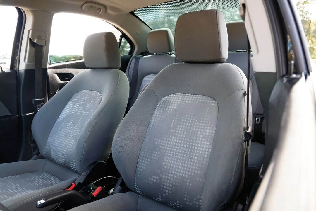 2017 Chevrolet Aveo/Sonic - Image 6 of 12
