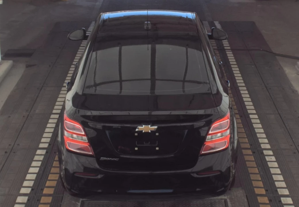 2017 Chevrolet Aveo/Sonic - Image 3 of 12