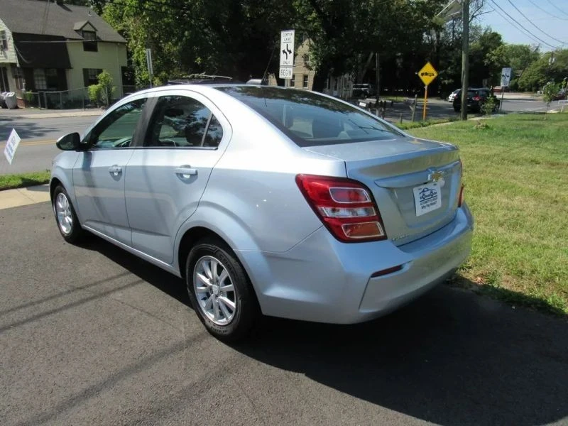 2017 Chevrolet Aveo/Sonic - Image 4 of 12