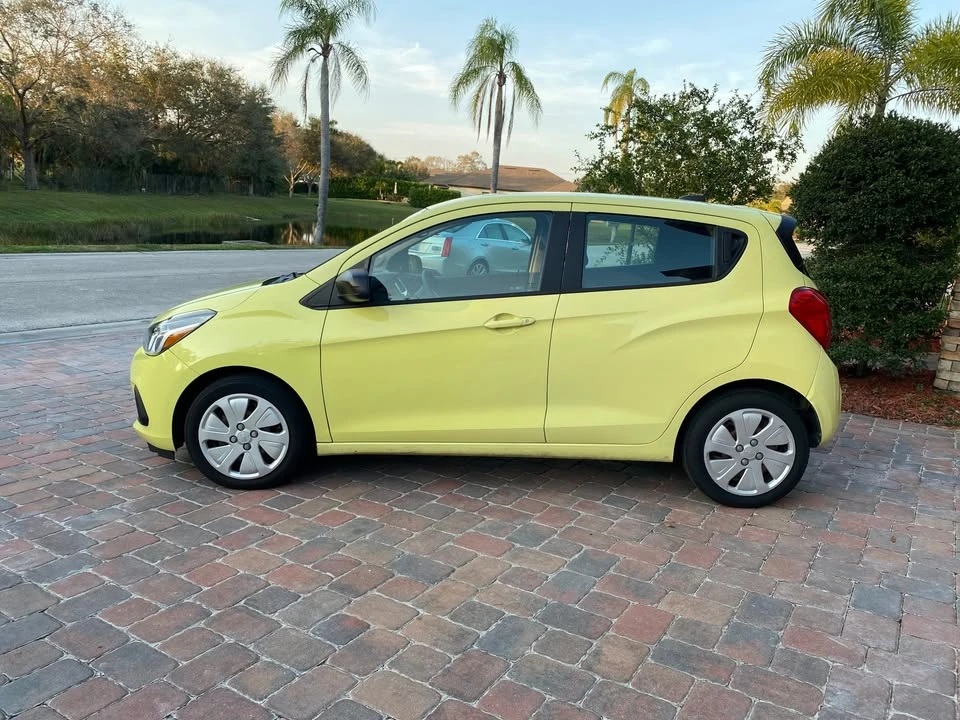 2017 Chevrolet Spark - Image 4 of 10