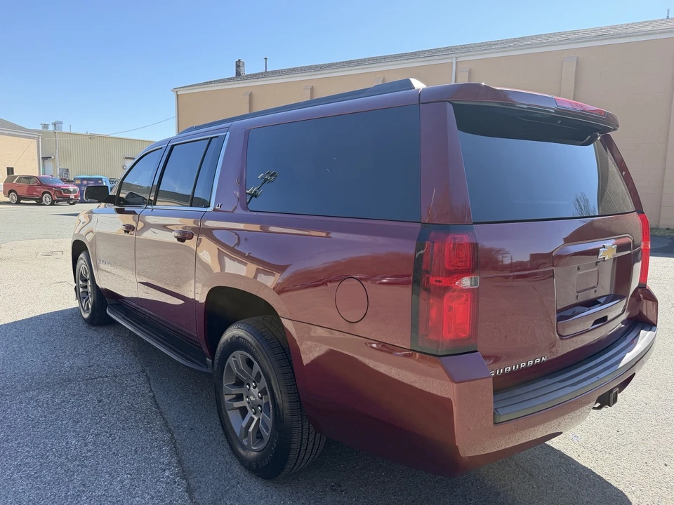 2017 Chevrolet Suburban 11th Gen - Image 4 of 20