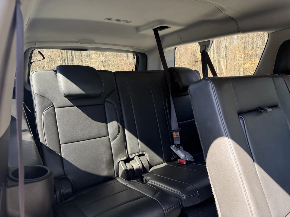 2017 Chevrolet Suburban 11th Gen - Image 17 of 20
