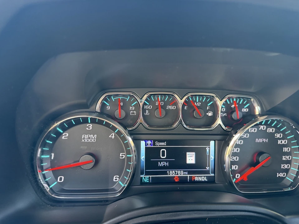 2017 Chevrolet Suburban 11th Gen - Image 13 of 20