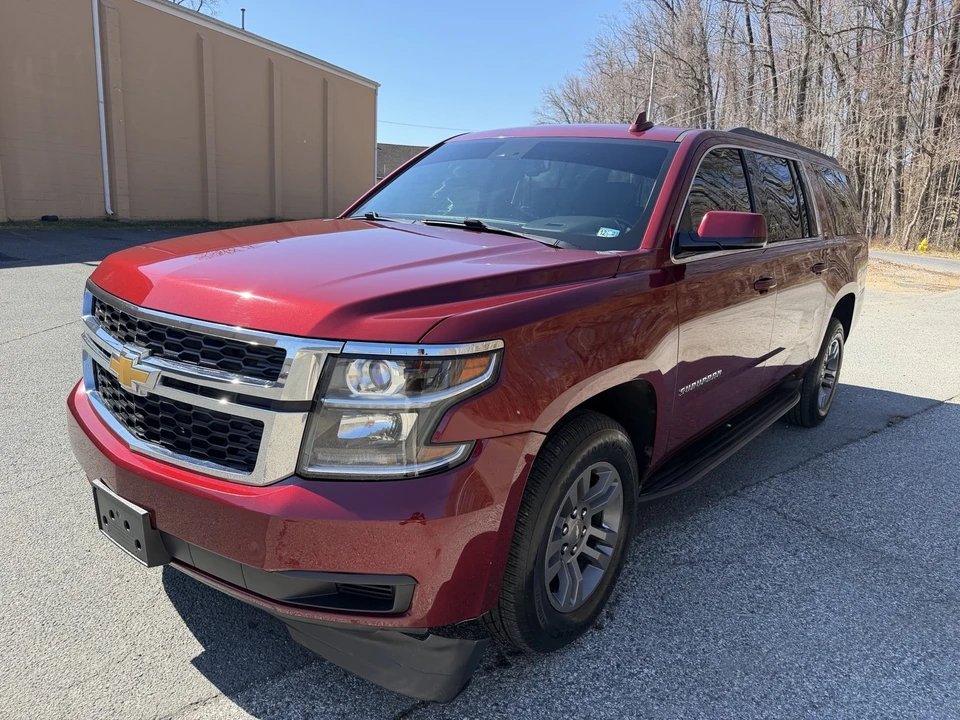 2017 Chevrolet Suburban 11th Gen - Image 2 of 20