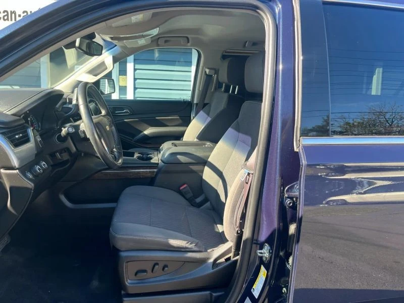 2017 Chevrolet Suburban 11th Gen - Image 11 of 12