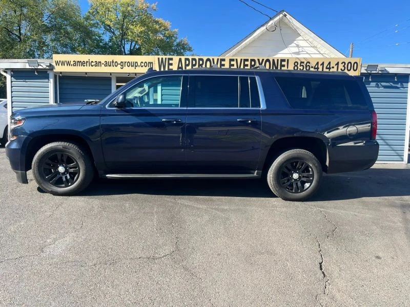 2017 Chevrolet Suburban 11th Gen - Image 3 of 12