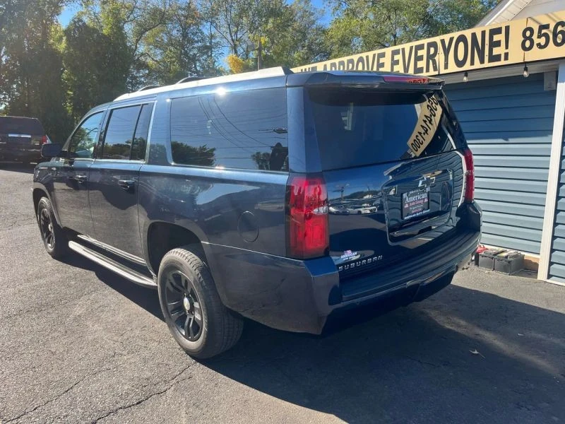 2017 Chevrolet Suburban 11th Gen - Image 4 of 12