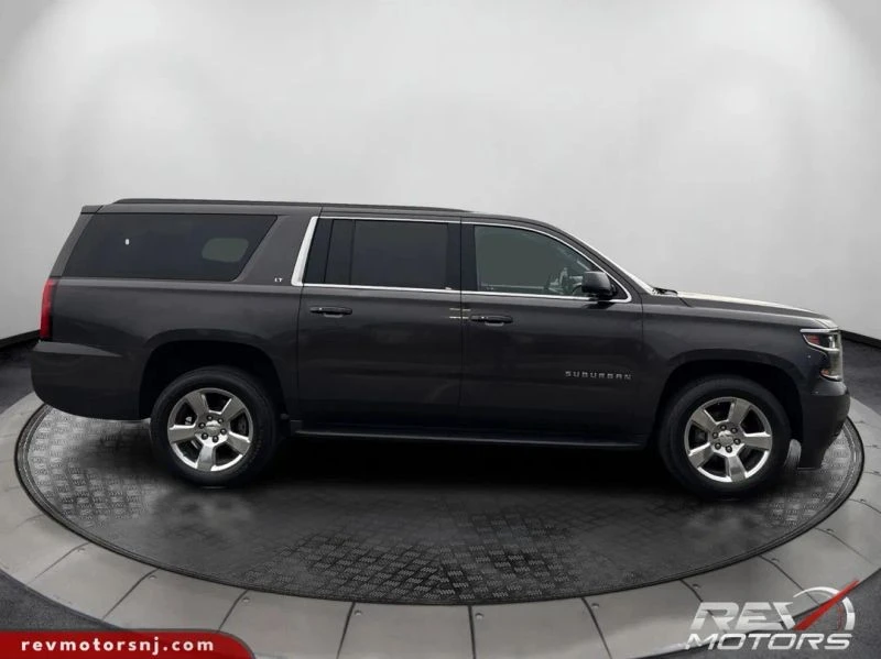 2017 Chevrolet Suburban 11th Gen - Image 6 of 12