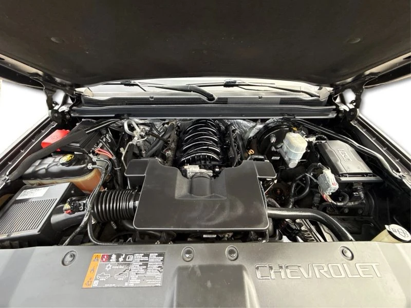 2017 Chevrolet Suburban 11th Gen - Image 11 of 12