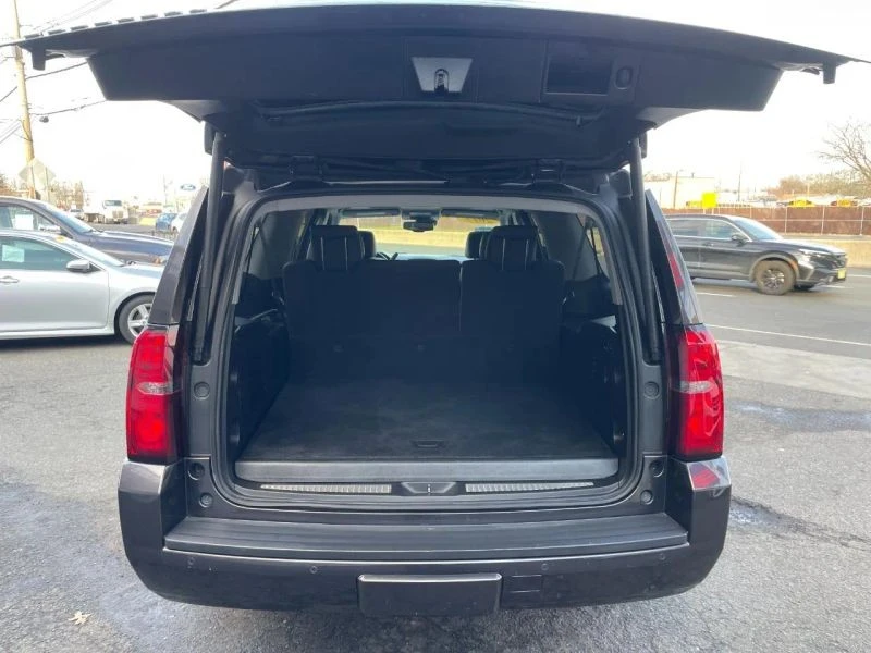 2017 Chevrolet Suburban 11th Gen - Image 10 of 12