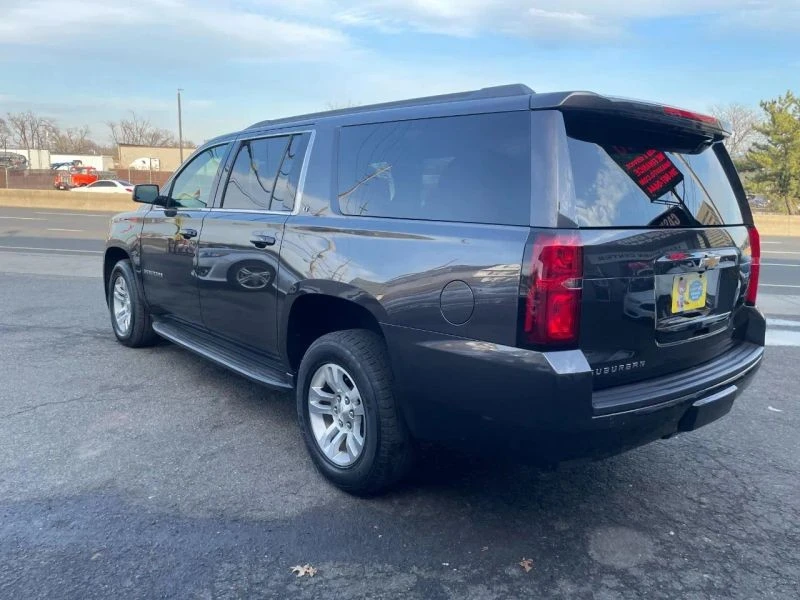 2017 Chevrolet Suburban 11th Gen - Image 5 of 12