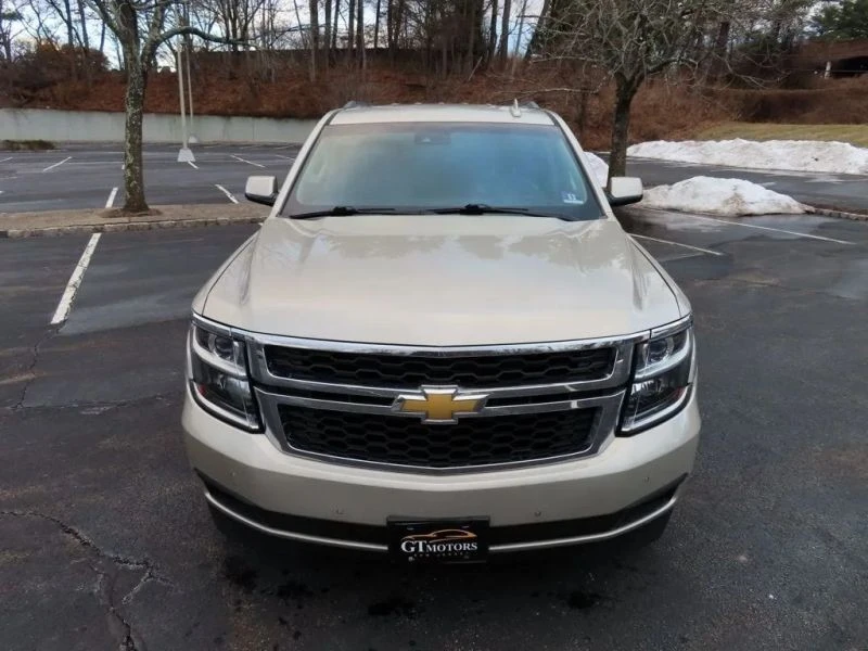 2017 Chevrolet Suburban 11th Gen - Image 3 of 12