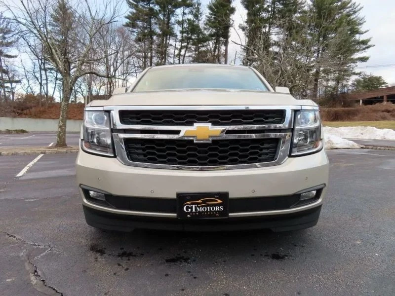 2017 Chevrolet Suburban 11th Gen - Image 2 of 12