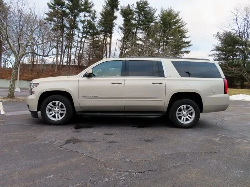 2017 Chevrolet Suburban 11th Gen - Image 7 of 12