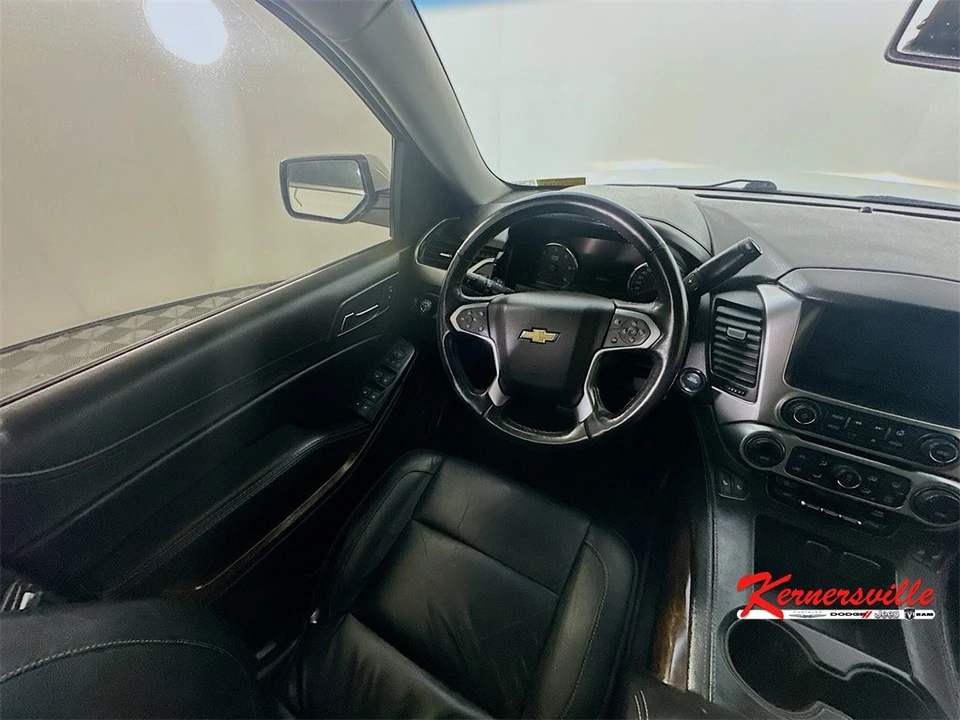 2017 Chevrolet Suburban 12th Gen - Image 9 of 21