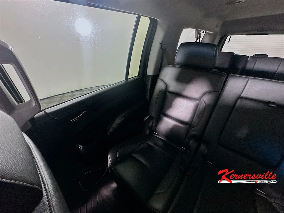 2017 Chevrolet Suburban 12th Gen - Image 12 of 21